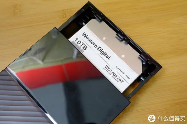西数Elements,西数Mybooks,希捷Expansion三款移动硬盘拆解方法。
