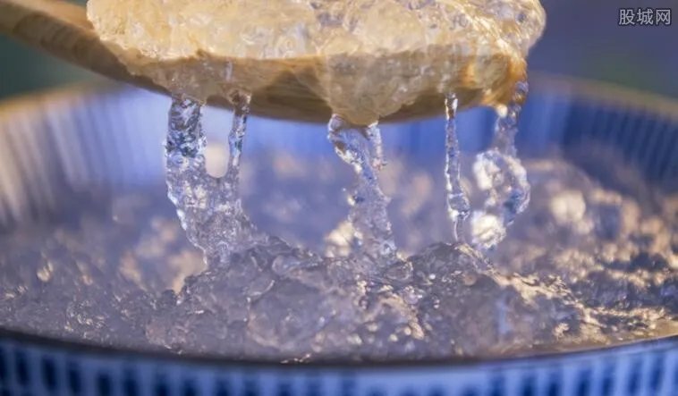 淘宝商家卖的燕窝是真是假 燕窝适合什么年龄的人吃