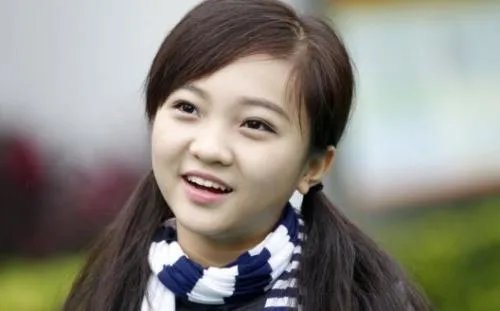 校友晒林妙可合影 林妙可为什么这么不招人待见?