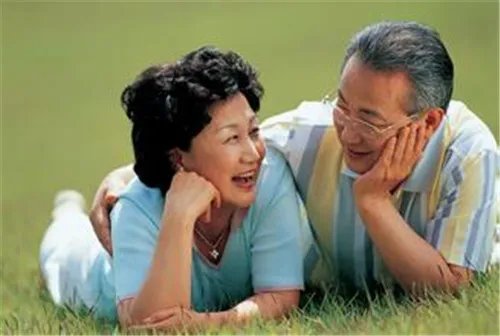 三亚老年公寓包吃包住是真的吗