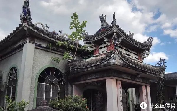 明星豪宅有啥好羡慕的，中国真正的千万豪宅都在农村！