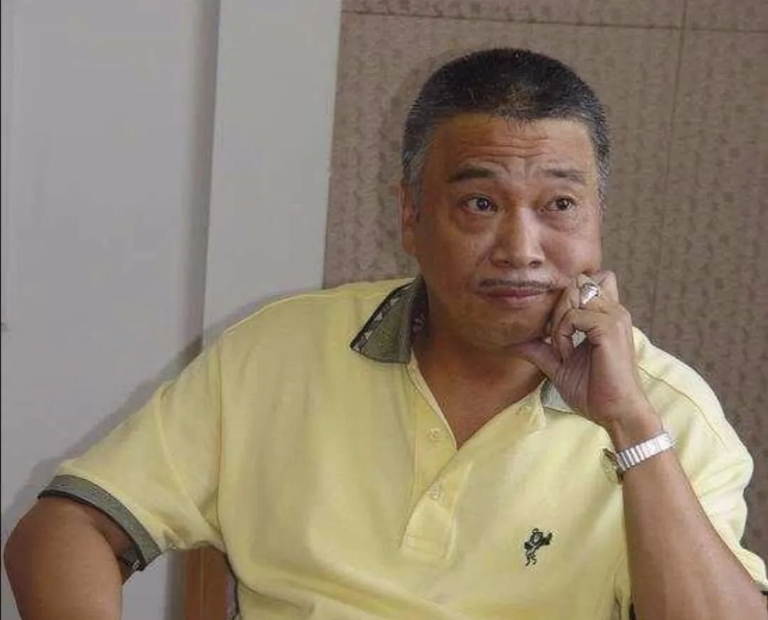 吴孟达曾带一麻袋现金到汶川救助，你怎么看待吴孟达生前的为人？