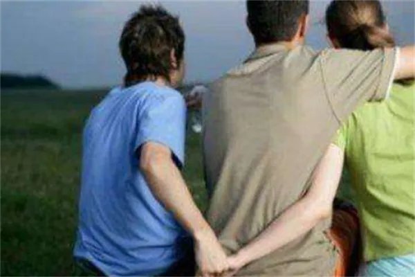 李靓蕾称王力宏婚内出轨，你如何看待他们之间的婚姻？