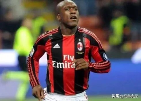 最好看的足球队服十大