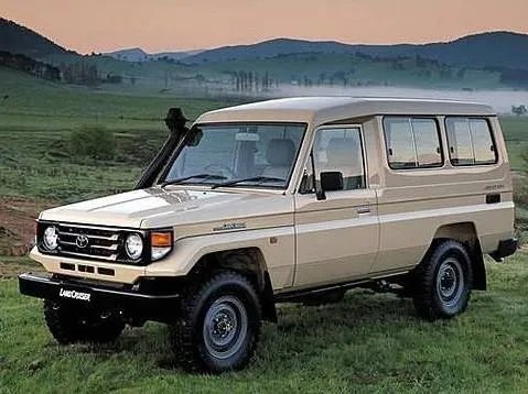 丰田越野车那款有八座的