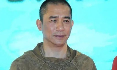 梁朝伟有多爱刘嘉玲？刘嘉玲婚前与郭台铭关系暧昧，他7字回应，是什么？