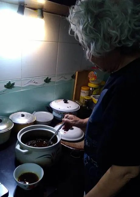 患病老太求职是为什么?