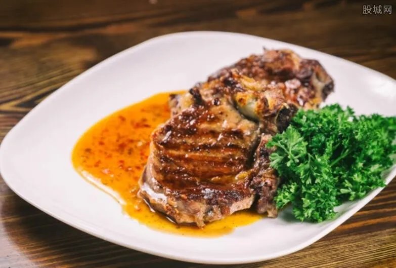 宾客婚宴中吃出整只老鼠 食药监称偷吃时淹死