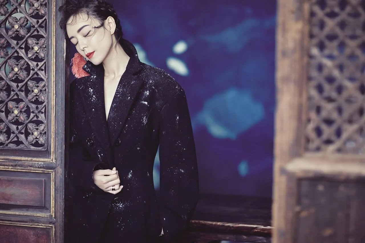 除了张天爱,还有哪些当红明星被曝谎报年龄?