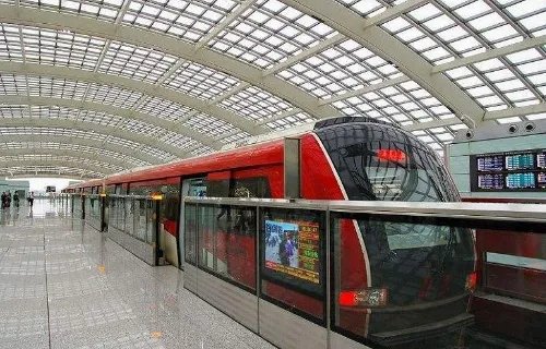 北京机场快轨运营时间是怎么样的?