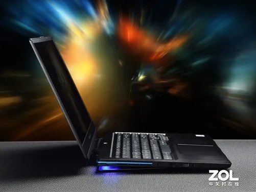 国庆买本必看 荣耀猎人游戏本V700值得买