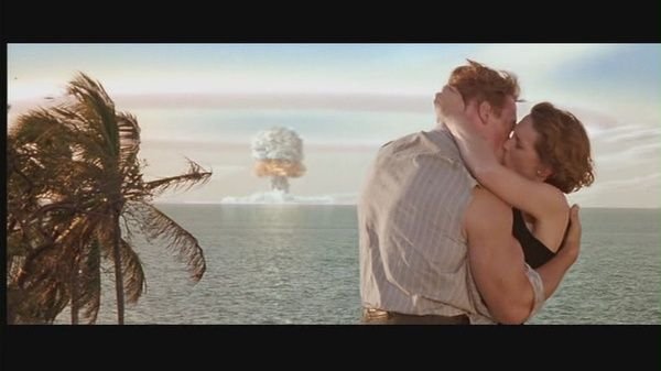 介绍几部电影,要求有核弹爆炸场景的,科幻的更好