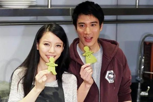 知名主持人发文吐槽王力宏老婆,她为何要这么做?