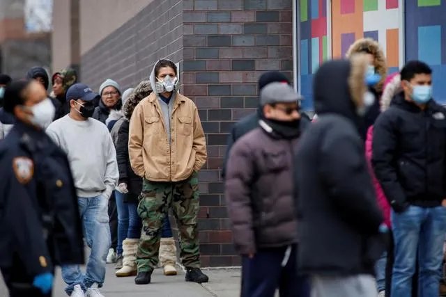 美国肺炎超200万,死亡超10万为什么经济还没垮掉?