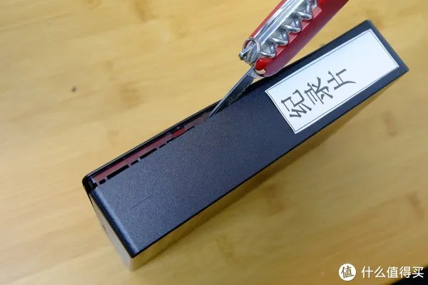 西数Elements,西数Mybooks,希捷Expansion三款移动硬盘拆解方法。