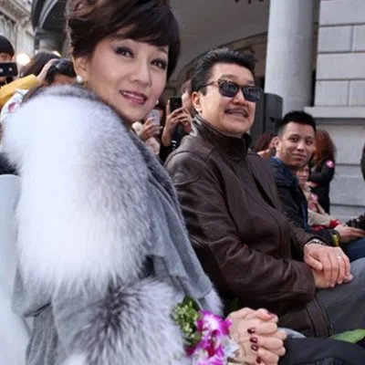 【图】赵雅芝老公黄锦燊有钱吗  他温柔体贴是个好男人好丈夫