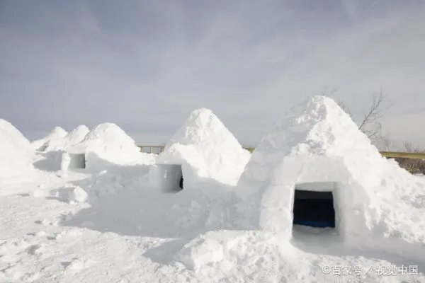 在南北极使用冰屋取暖,真的有保暖效果吗?住在冰屋里真的不冷吗?