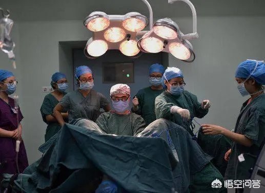 妇产科里的男医生做什么工作？