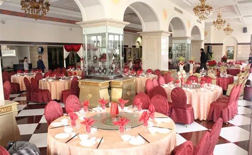 南京婚宴酒席一桌多少钱 订婚宴酒店要注意哪些