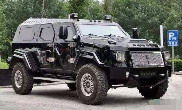 速度与激情5中的装甲车