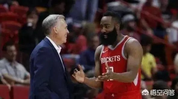 保罗即将复出,德安东尼表示哈登可以作为组织型大前锋。你怎么看?