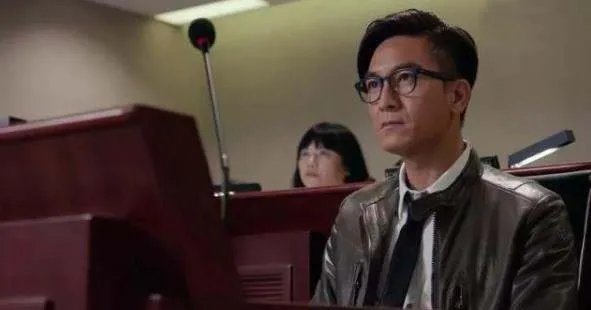 如何评价《白色强人》的大结局?