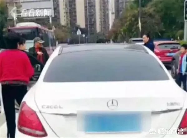 女司机把8岁孩子撞飞,询问后逃离现场称“看他没受伤”,你怎么看?