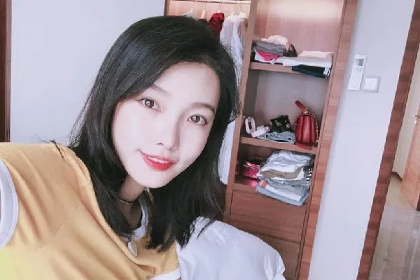 大家知道周星驰、周润发和刘德华的干女儿分别是谁吗？