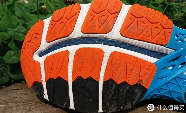 ASICS 亚瑟士 GEL-KAYANO 23 跑步鞋体验评测