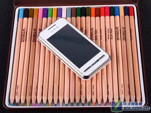 直播720P视频手机：联想i61