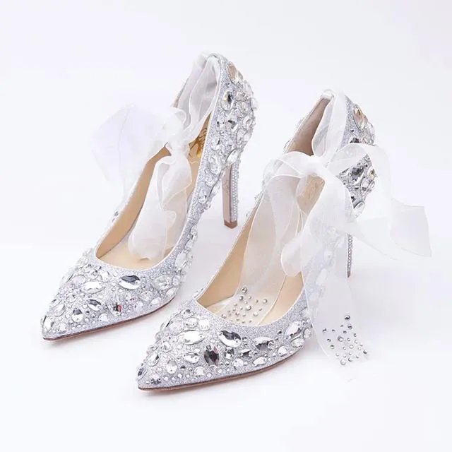 能推荐一些淘宝上有风格的女鞋吗？