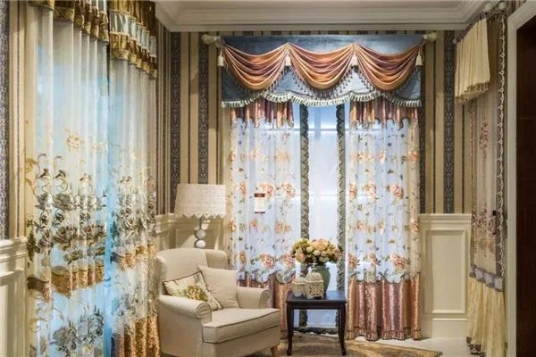 一线品牌成品窗帘加盟需要了解哪些 如何选购窗帘