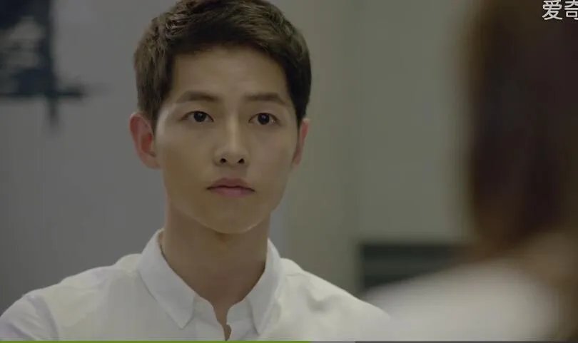 宋仲基李光洙现身友人婚礼,他们两人之间的感情怎么样?