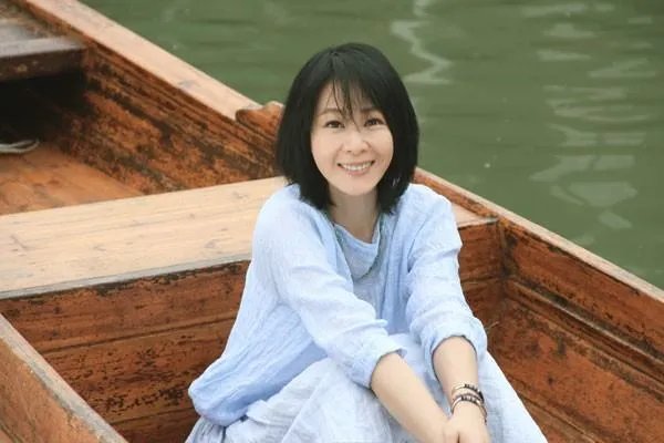 刘若英现如今逐渐变老,感情却没有多少消息为什么?