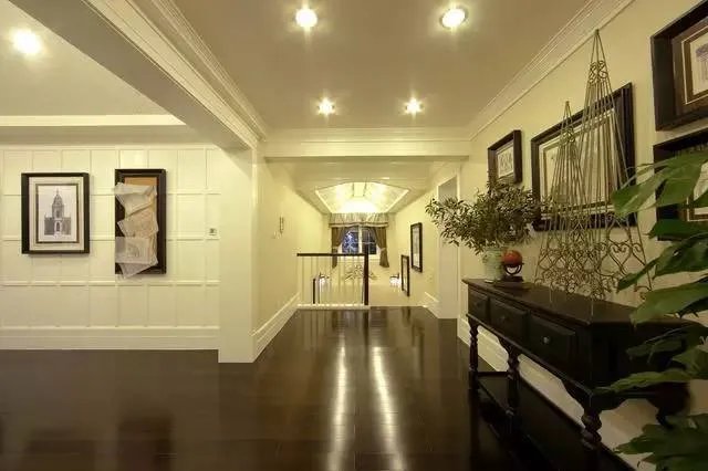 看多了美式乡村别墅，来欣赏一下英伦风的乡村风格吧！