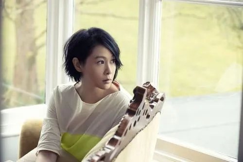 刘若英现如今逐渐变老,感情却没有多少消息为什么?