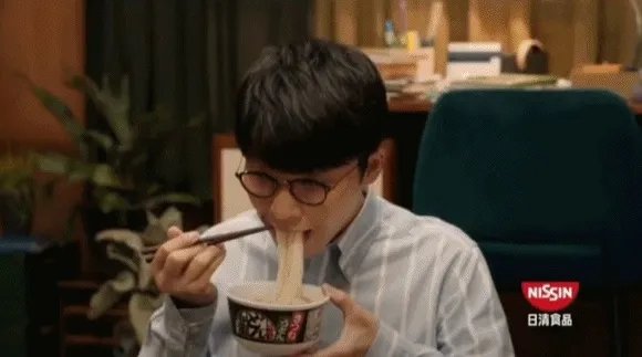 一条丝袜能穿多久？异世界舅妈变JOJO的动态图