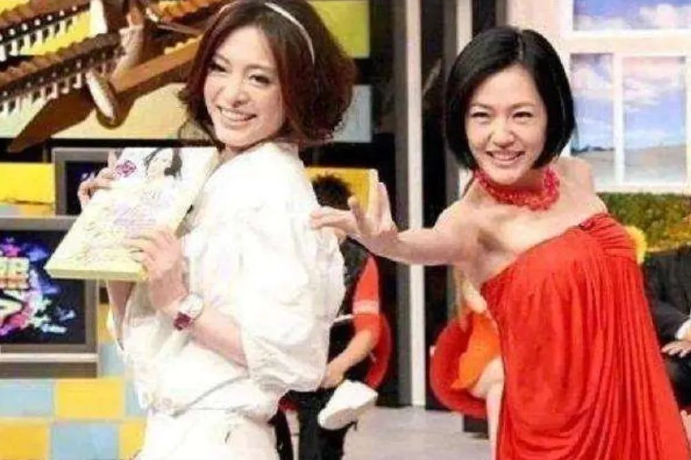 44岁刘真抢救45天病逝,小S泣不成声该怎样看待?