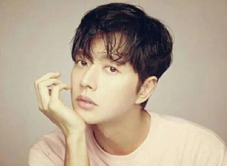 朴海镇李泰兰是什么关系：朴海镇李泰兰结婚是真的吗