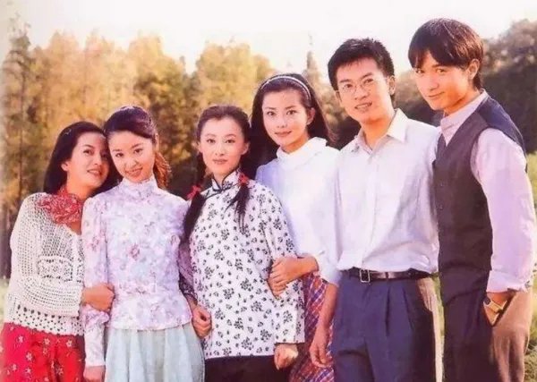 《情深深雨蒙蒙》写的是哪个年代的事情?