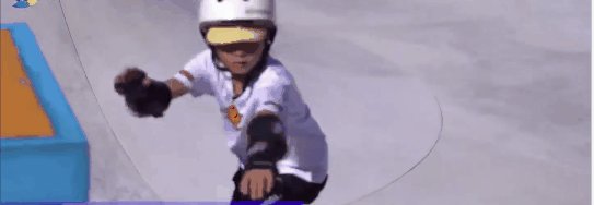 9岁女孩参加全运会滑板项目:年龄差达20岁