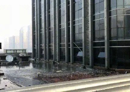 突发！西安北郊一高层突燃大火，蔓延多层，造成的损失谁来赔偿？