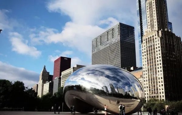 宋茜粉丝站休整公告，为何大多数艺人粉丝得不到工作室的协助？