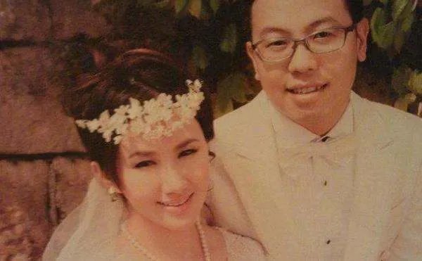 晶女郎孟瑶与富商老公离婚,他们离婚原因和普通人有何不同?