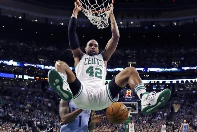 欧文、霍福德、海沃德算三巨头吗？