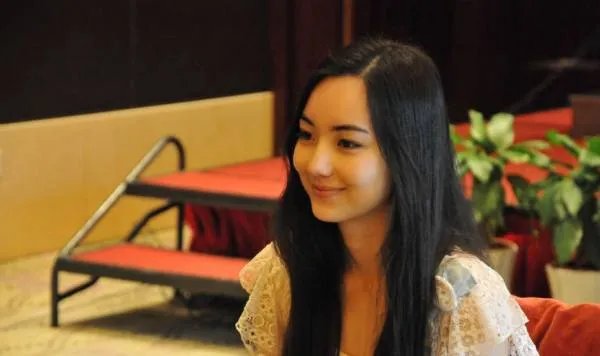 陈小匀的个人经历