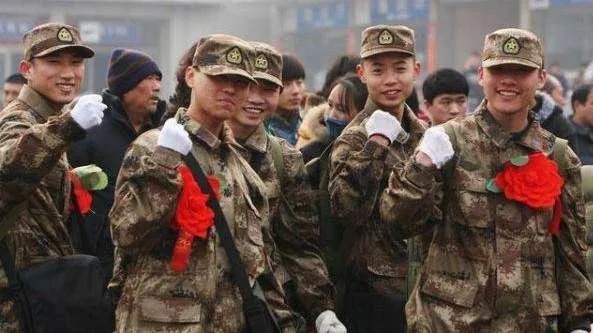 浙江两名高校学生拒服兵役被处罚,你认为该不该强制服兵役?