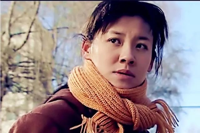 你还记得刘琳在《香樟树》里演的陶妮吗?你怎么评价这个角色和她的演技?