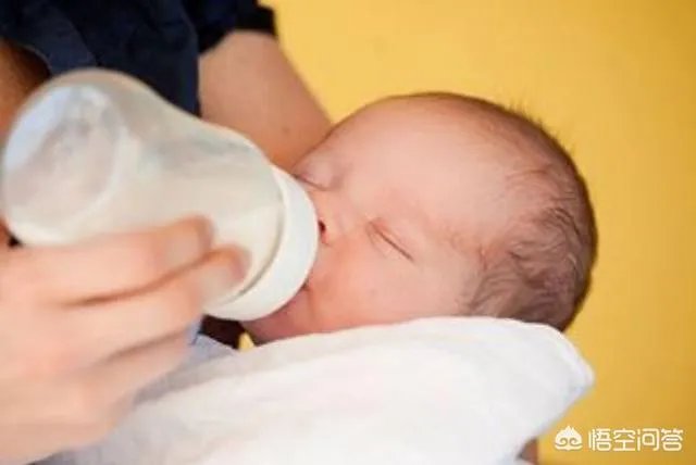 三个月宝宝应该如何喂养?