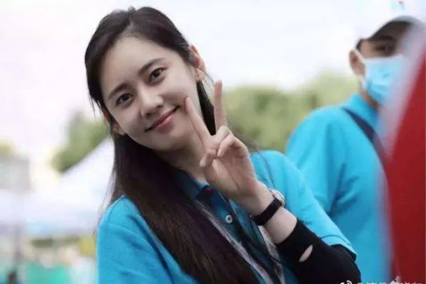 秋瓷炫离几次婚了？